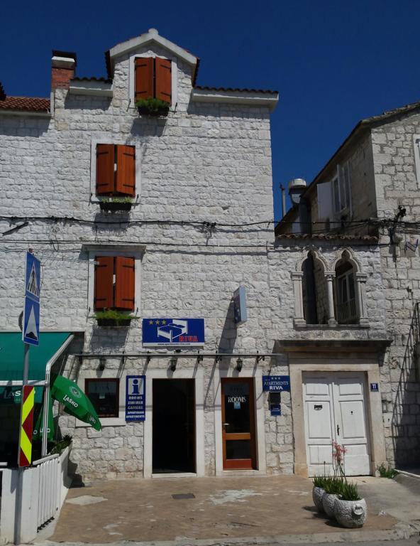 טרוגיר Apartments Riva מראה חיצוני תמונה